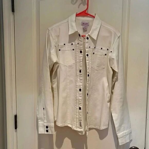 Wrangler Shacket Size M  - Picture 1 of 4